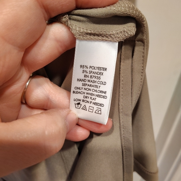 Susan Graver Solid Tan Long Sleeve Liquid Knit Peasant Top Sz 1X Boho Tassel Tie - Picture 5 of 6